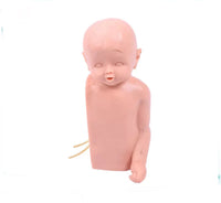 Modelo de inyección venosa por punción en cabeza y brazo infantil - venopuncion