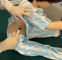 Modelo de entrenamiento de punción toracocentesis en niños.