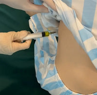 Modelo de entrenamiento de punción toracocentesis en niños.