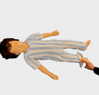 Modelo de entrenamiento de punción toracocentesis en niños.