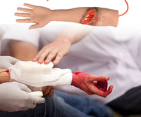 Modelo de brazo con herida de laceración  herida de brazo para  emergencias
